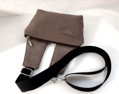 Crossbody na cesty — foto 3