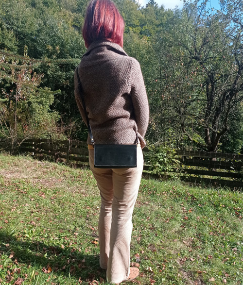 Kožené psaníčko Ebba - černé — foto 4