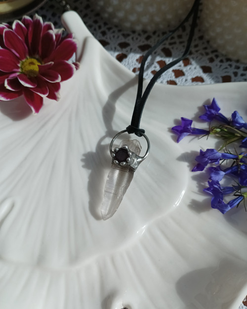 Fantasy křišťálová špice s ametystem — foto 3