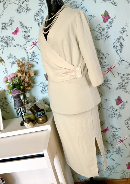 Šaty elegantní prvorepublikový look — foto 3