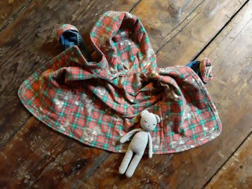Dětska džínová bunda s kapucí — foto 3