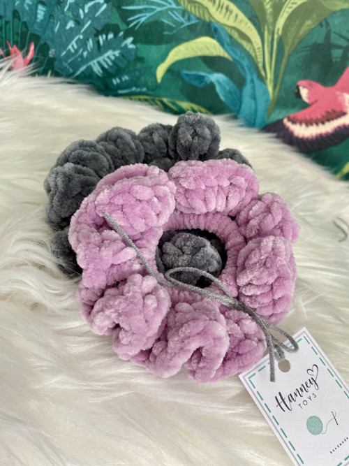 Háčkovaná gumička (scrunchie) - sada 2 ks — foto 2
