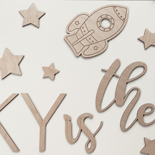 Nápis: Sky is the limit — foto 2