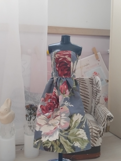 Šaty pro barbie — foto 4