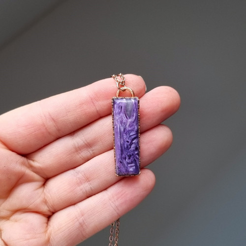 Čaroit/charoite - měděný přívěsek/náhrdelník — foto 2