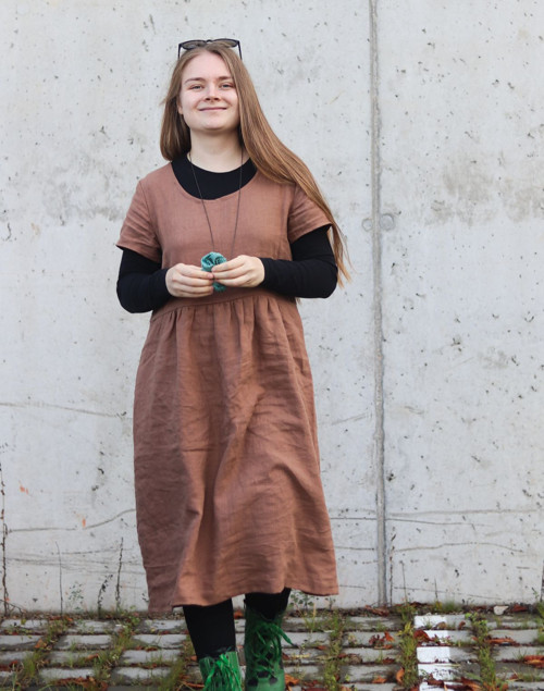 Lněné šaty hnědé — foto 3