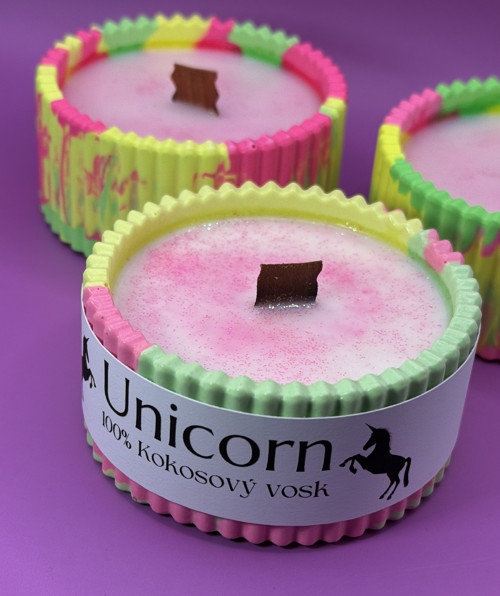 Unicorn svíčka s třpytkami — foto 3