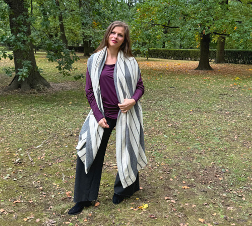 Dlouhá šála šedé pruhy — foto 5