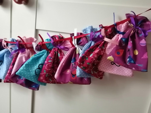 Adventní kalendář..... 24 pytlíčků — foto 4