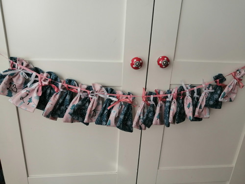 Adventní kalendář..... 24 pytlíčků — foto 2