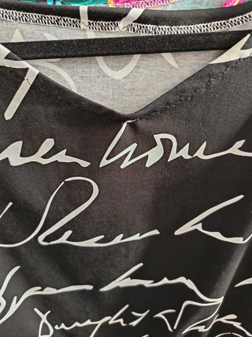 Black letters — foto 4