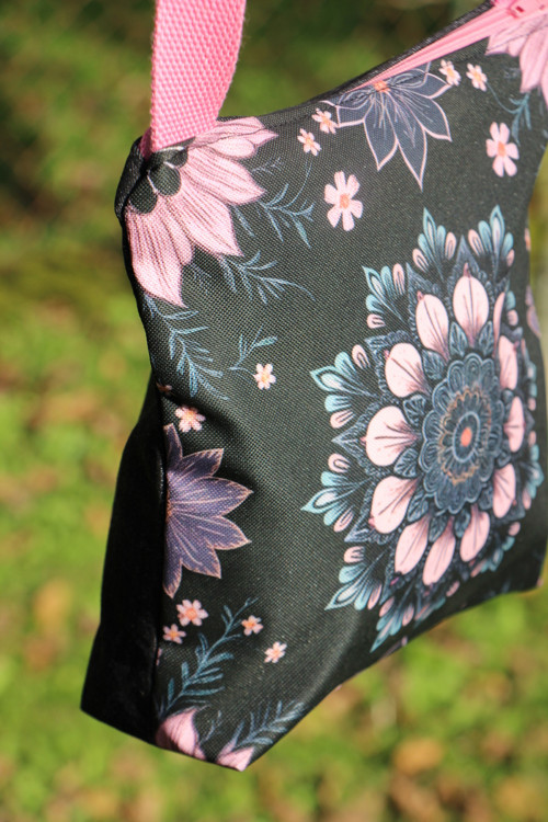 Crossbody Růžová mandala — foto 4