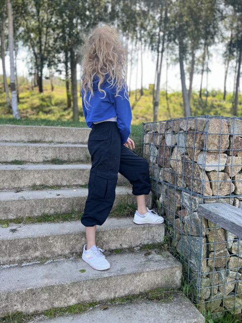 Dívčí mikča - top crop — foto 2