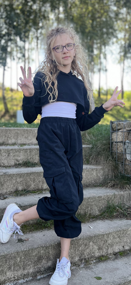 Dívčí mikča - top crop — foto 3