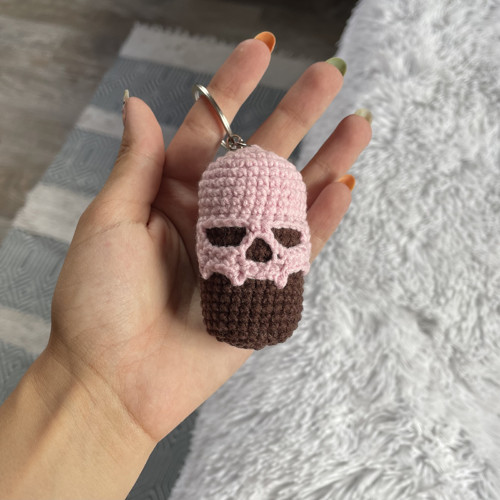 Háčkovaná klíčenka — foto 4