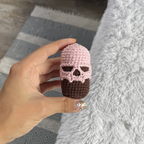 Háčkovaná klíčenka — foto 3
