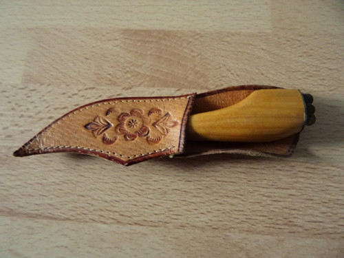Nožík s kytkou — foto 5