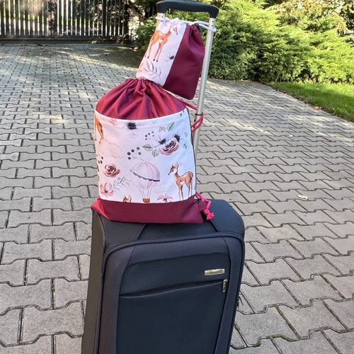 Stahovací batoh: Srnka vínový, nepromokavý — foto 3