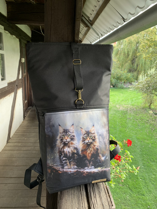 Dvě kočky - rolovací batoh — foto 2