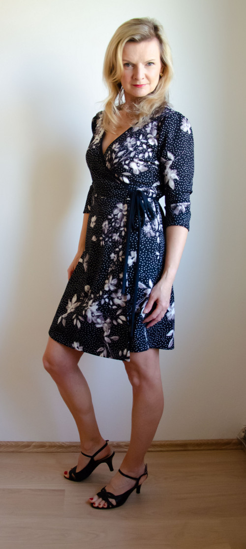 Zavinovací šaty - Carla - Vel. 38 — foto 4