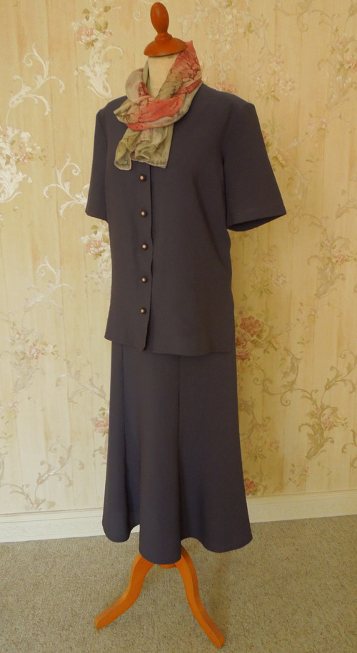 Autorský elegantní kostým — foto 3