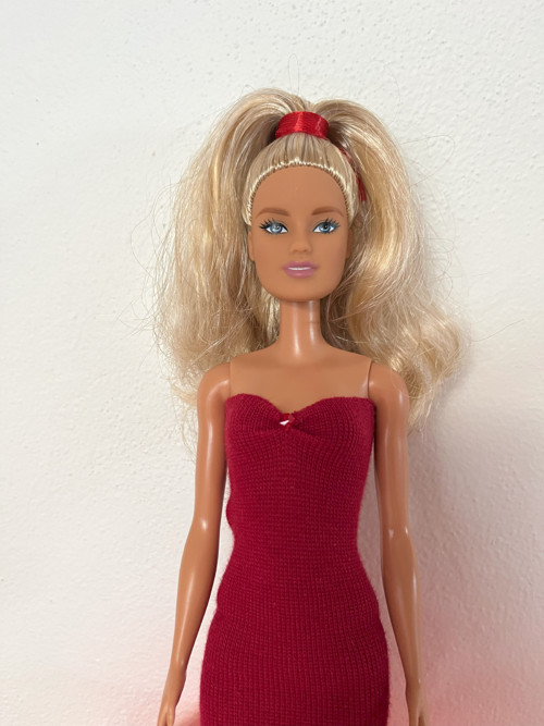Šaty pro barbie červené — foto 2