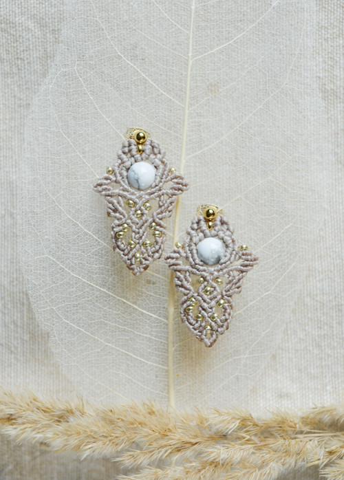 Micromacramé náušnice "Lil" s pyritem — foto 2