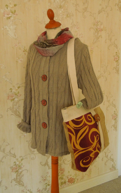 Autorská úpletová vesta — foto 3