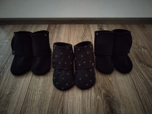 Capáčky ze softshellu do kočárku — foto 2