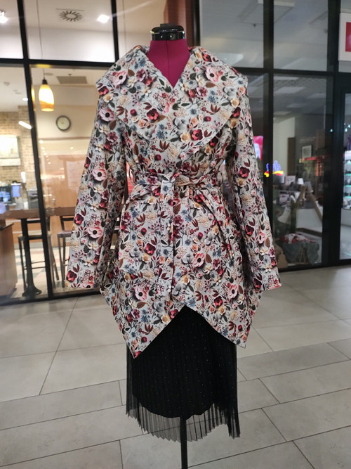 Zavinovací kabát Elegance s 3D květy — foto 6