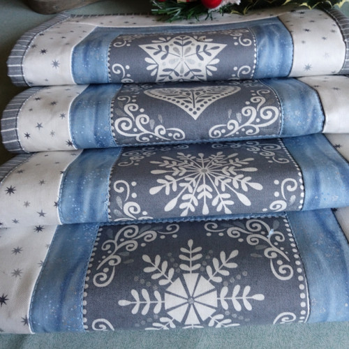 Vánoční hvězdičky Scandi - prostírání — foto 2