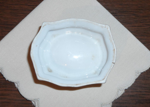 Starožitná porcelánová špetková SLÁNKA — foto 5