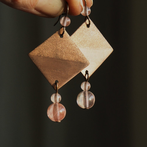 Kosočtverce s cherry quartz — foto 6
