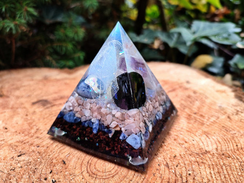 Orgonit velká pyramida, opál — foto 2