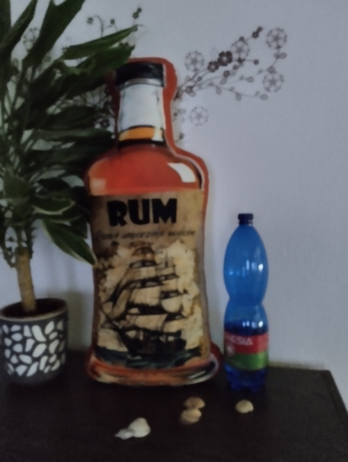 RUM velký - dekorativní 3D polštář — foto 2