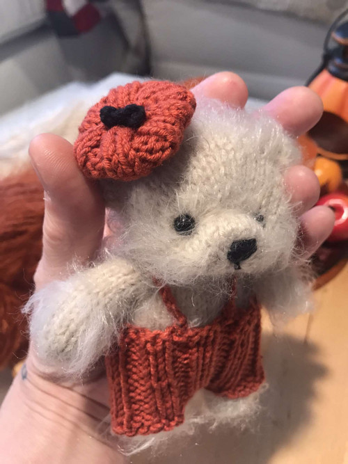 Roztomilý pletený chlupatý medvídek — foto 3