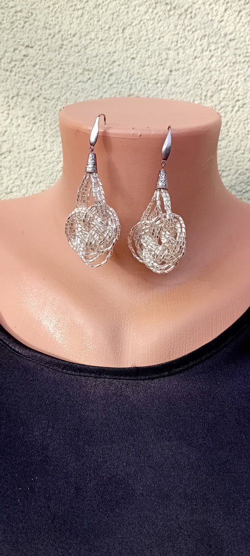 Black or Silver Victorian Hoop Earrings — foto 2
