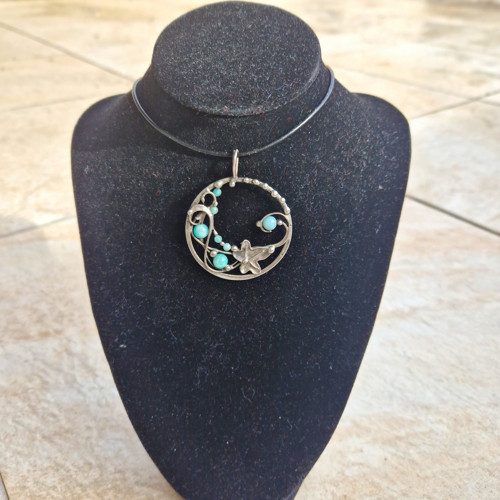 Dennis amulet náhrdelník — foto 2