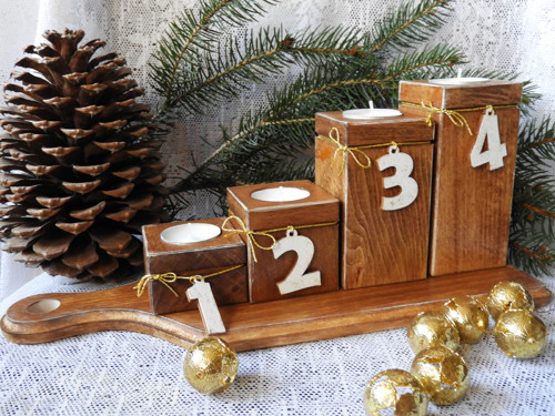 Svícen advent s prkénkem ořech — foto 2