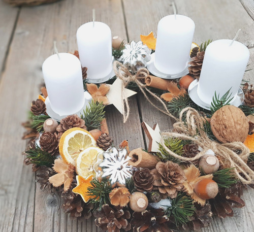 Adventní věneček v přírodním stylu — foto 3