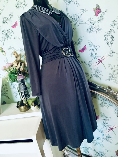 Šaty grey elegance — foto 3