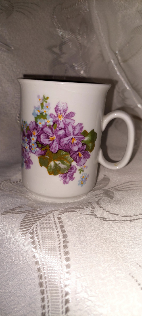 Porcelánový hrnek — foto 5