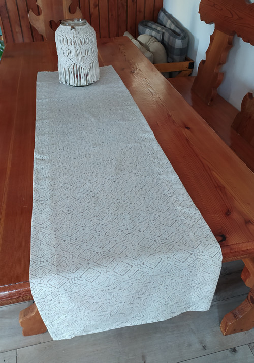 Lehký běhoun se vzorkem — foto 2