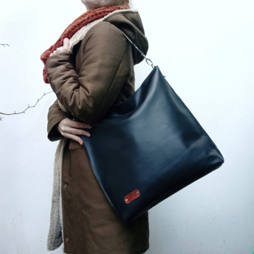 Kožená taška TOTE BLACKBAG — foto 2
