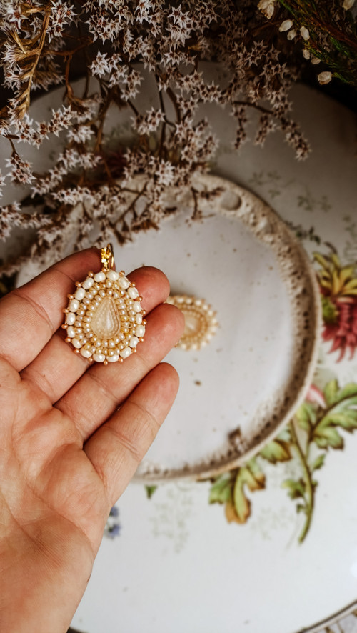 Arabesque n.9 - vyšívané náušnice — foto 4