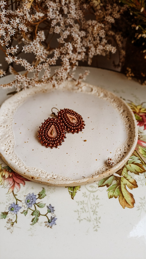 Arabesque n.10 - vyšívané náušnice — foto 4