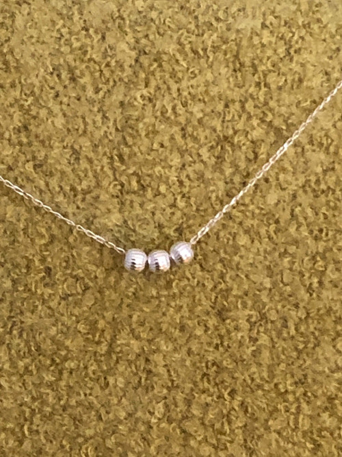 Náhrdelník s kuličkami,minimalistický BS — foto 3