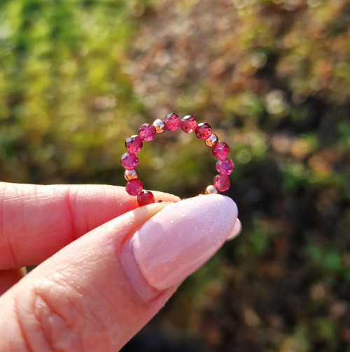 Malinový granát*broušený*rosegold*prsten — foto 3