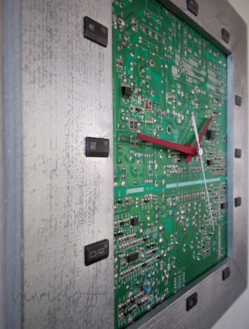 Nástenné hodiny elektro-recy — foto 4