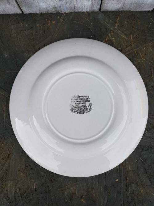 Porcelánový talíř, England, Ironstone. — foto 2